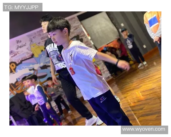 上海街舞队的意识变革与热议街舞文化的崛起与发展